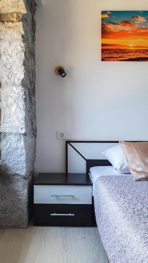 לובראן Apartment Bugenvilija מראה חיצוני תמונה