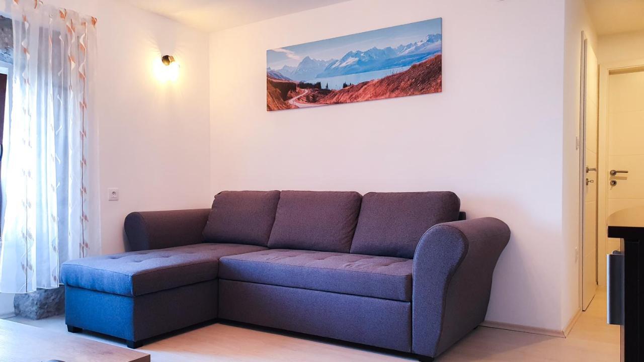 לובראן Apartment Bugenvilija מראה חיצוני תמונה